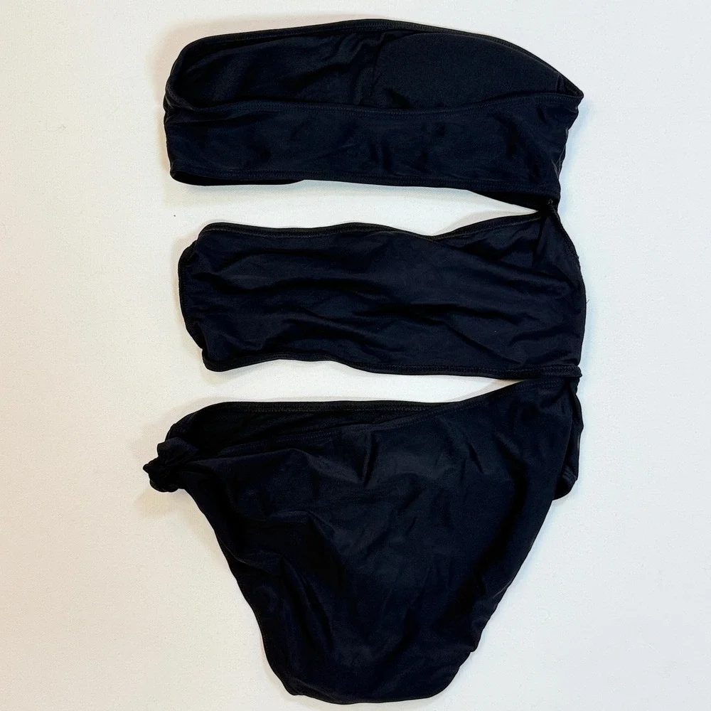 Unbranded banded detail